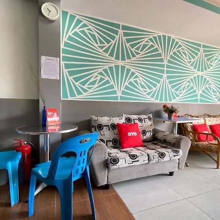 Spot On 90283 Twenty Seven Muntri Hotel Tanjung Bungah  Buitenkant foto