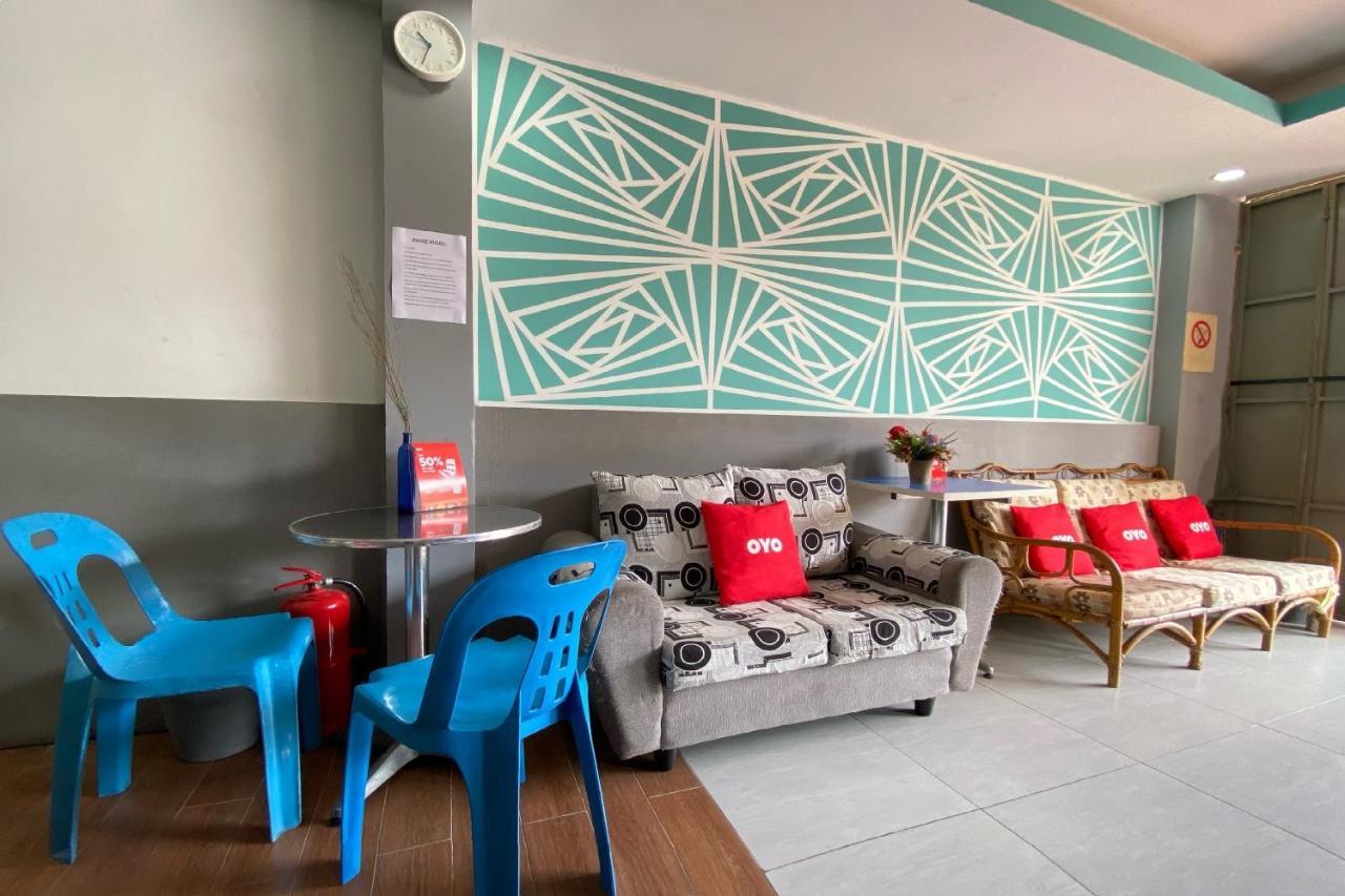 Spot On 90283 Twenty Seven Muntri Hotel Tanjung Bungah  Buitenkant foto