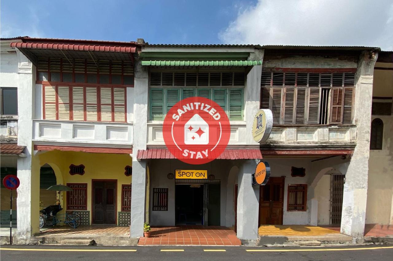 Spot On 90283 Twenty Seven Muntri Hotel Tanjung Bungah  Buitenkant foto